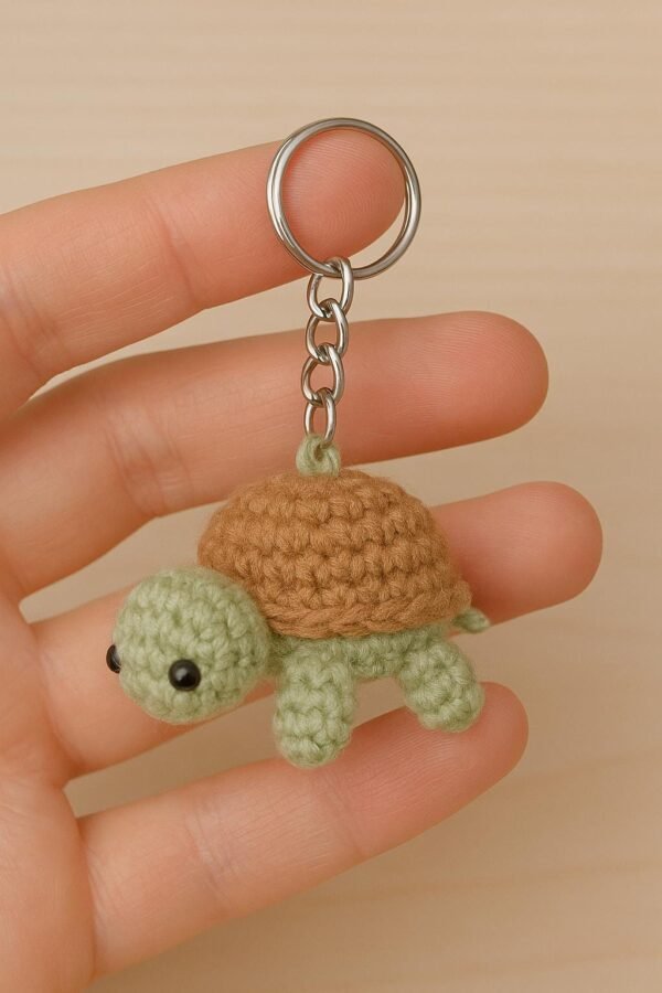 il_fullxfull.7159911304_85v5.jpg Mini Turtle Crochet Pattern PDF | Amigurumi Animal Keychain DIY Tutorial