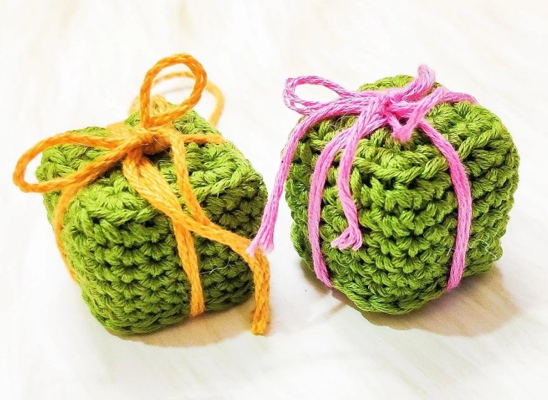 crochet Christmas tree ornaments